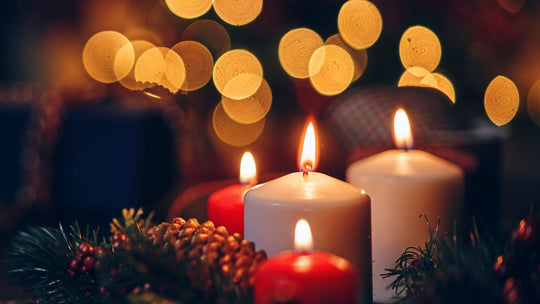 The Ultimate Guide to the Best Christmas Candles for 2021