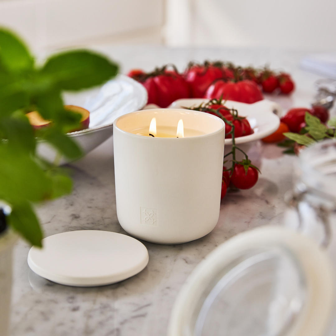 Cotton Flower & Freesia 300g Soy Candle | Circa
