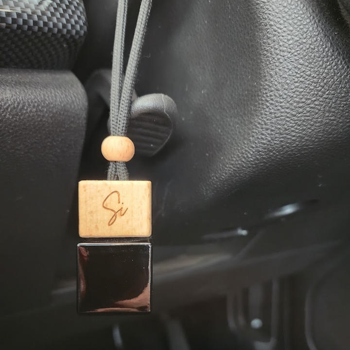 Blackberry & Lotus Mini Car  Diffuser | Sheike Industries