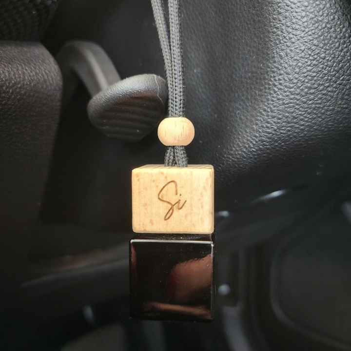 Blackberry & Lotus Mini Car  Diffuser | Sheike Industries